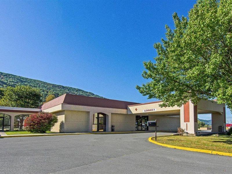Econo Lodge Inn & Suites Norton Eksteriør bilde
