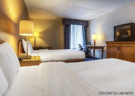 Econo Lodge Inn & Suites Norton Eksteriør bilde
