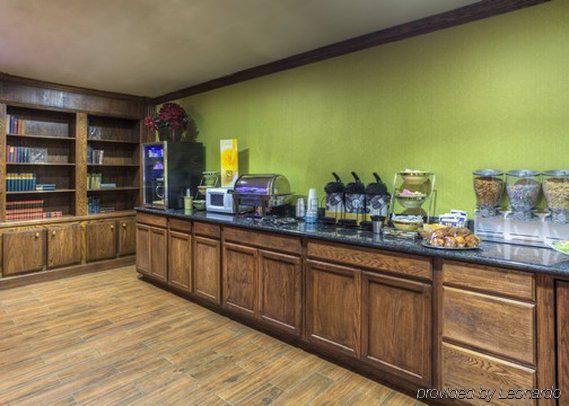 Econo Lodge Inn & Suites Norton Eksteriør bilde