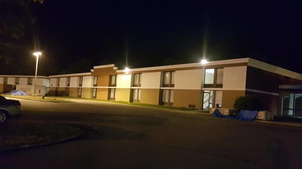 Econo Lodge Inn & Suites Norton Eksteriør bilde